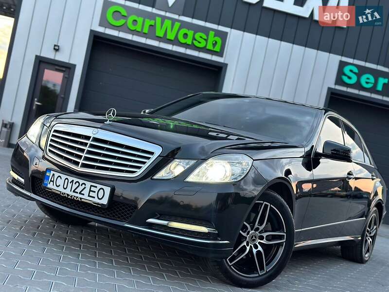 Mercedes-Benz E-Class 2012