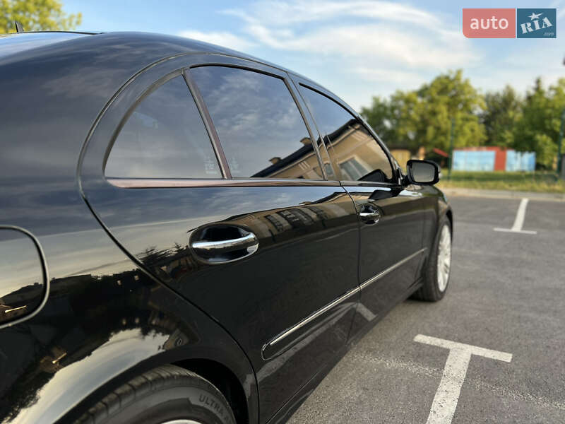 Седан Mercedes-Benz E-Class 2007 в Львове