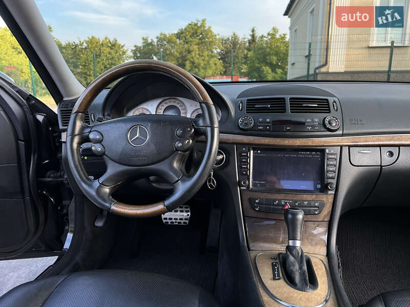Седан Mercedes-Benz E-Class 2007 в Львове