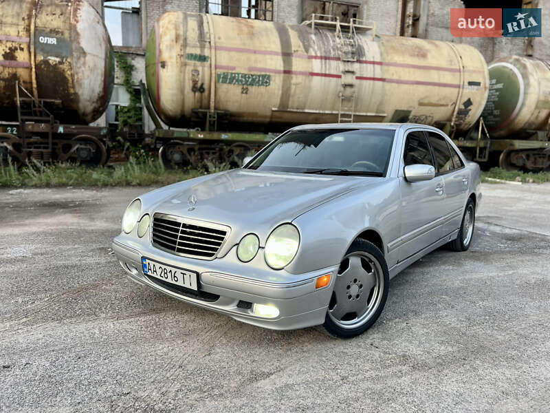 Mercedes-Benz E-Class 2002