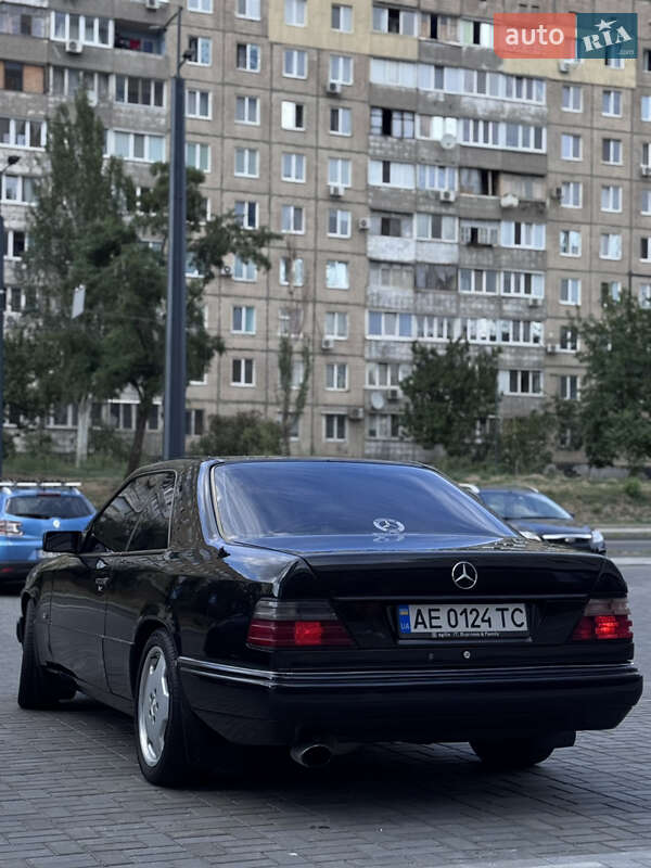 Купе Mercedes-Benz E-Class 1995 в Дніпрі