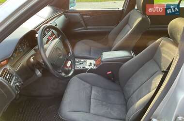 Седан Mercedes-Benz E-Class 1998 в 
