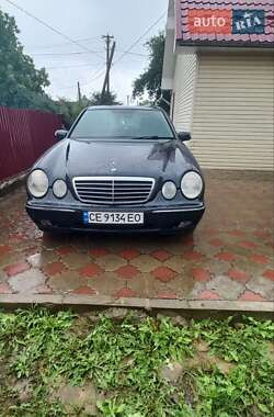 Седан Mercedes-Benz E-Class 2001 в Вижнице