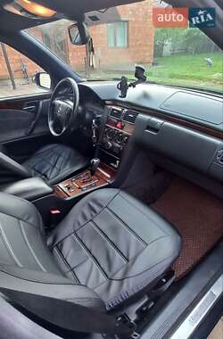 Седан Mercedes-Benz E-Class 2001 в 