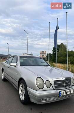 Седан Mercedes-Benz E-Class 1996 в Надворной
