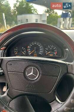 Седан Mercedes-Benz E-Class 1996 в 