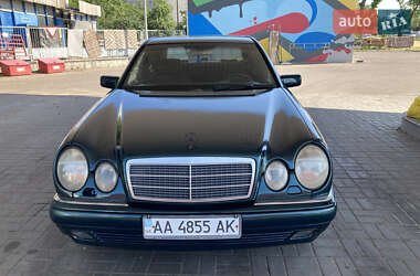 Седан Mercedes-Benz E-Class 1997 в Черкассах