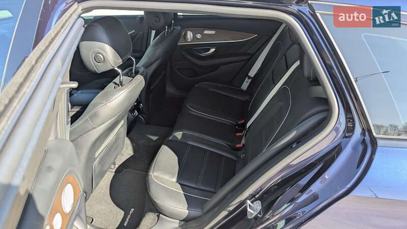 Универсал Mercedes-Benz E-Class 2018 в Киеве