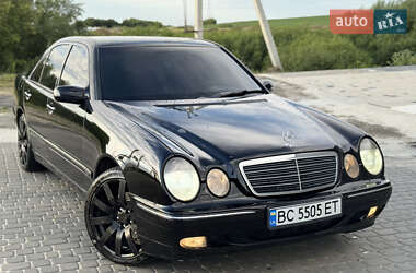 Седан Mercedes-Benz E-Class 2001 в 
