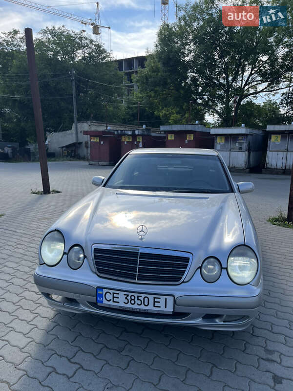 Mercedes-Benz E-Class 2000