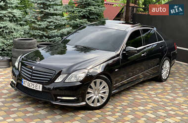 Седан Mercedes-Benz E-Class 2012 в 