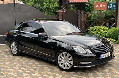 Седан Mercedes-Benz E-Class 2012 в 