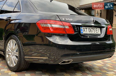 Седан Mercedes-Benz E-Class 2012 в 