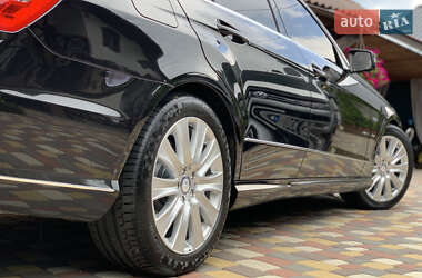 Седан Mercedes-Benz E-Class 2012 в 