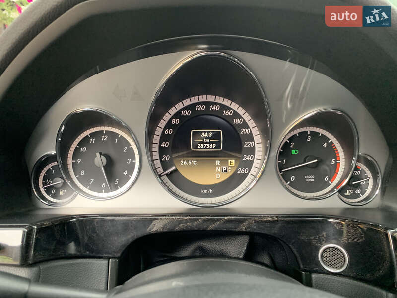 Седан Mercedes-Benz E-Class 2012 в Ивано-Франковске