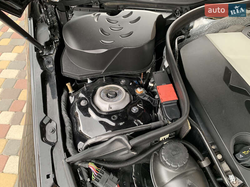 Седан Mercedes-Benz E-Class 2012 в Ивано-Франковске