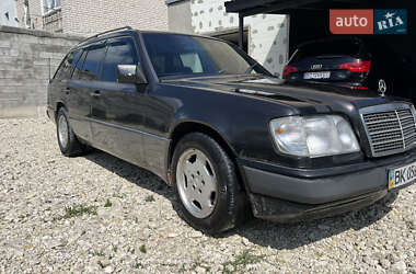 Универсал Mercedes-Benz E-Class 1994 в 