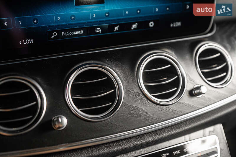 Седан Mercedes-Benz E-Class 2022 в Одесі