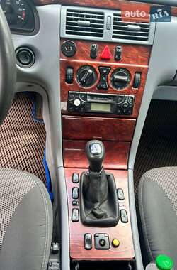 Седан Mercedes-Benz E-Class 1999 в 