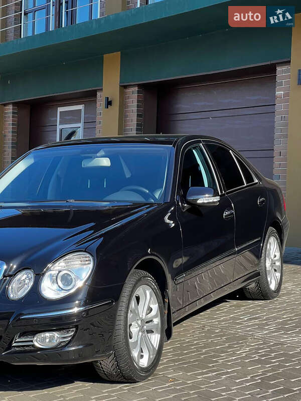 Седан Mercedes-Benz E-Class 2008 в Киеве