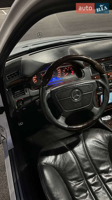 Седан Mercedes-Benz E-Class 1997 в Киеве