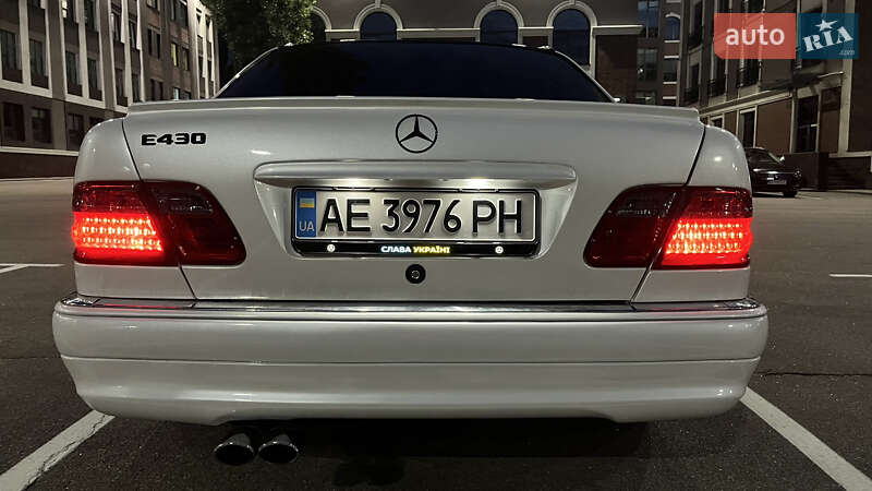Седан Mercedes-Benz E-Class 1997 в Киеве