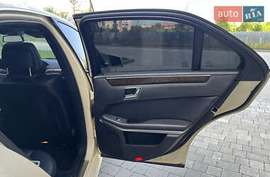 Седан Mercedes-Benz E-Class 2011 в 