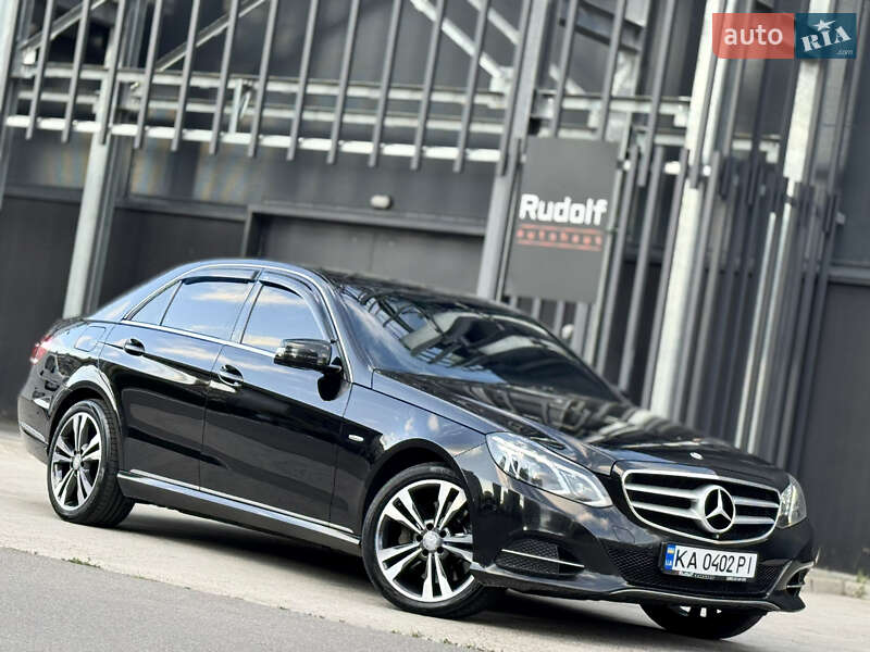 Седан Mercedes-Benz E-Class 2015 в Киеве