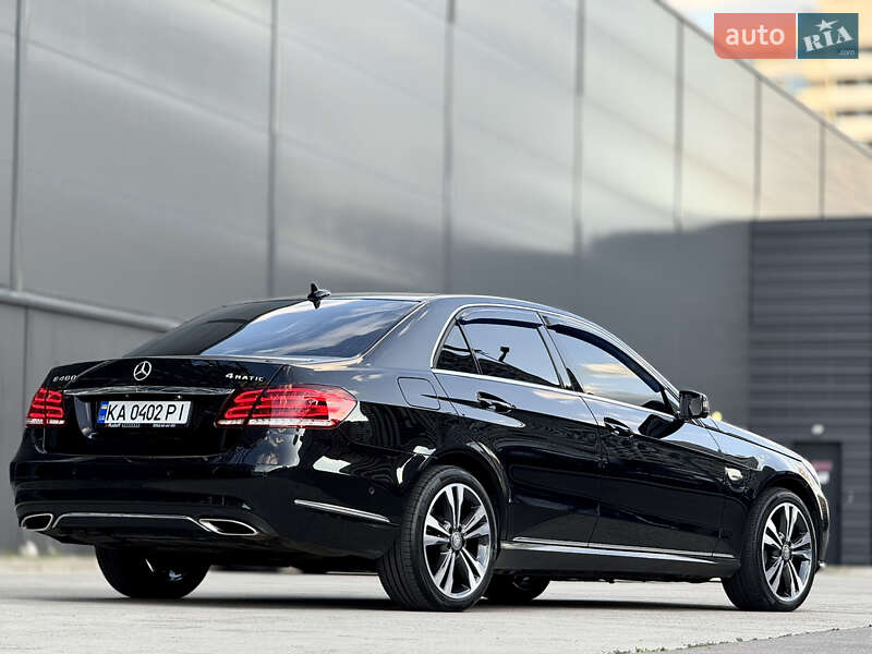 Седан Mercedes-Benz E-Class 2015 в Киеве