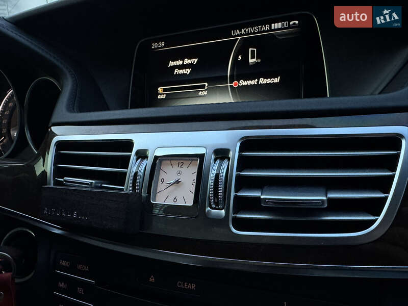 Седан Mercedes-Benz E-Class 2015 в Киеве