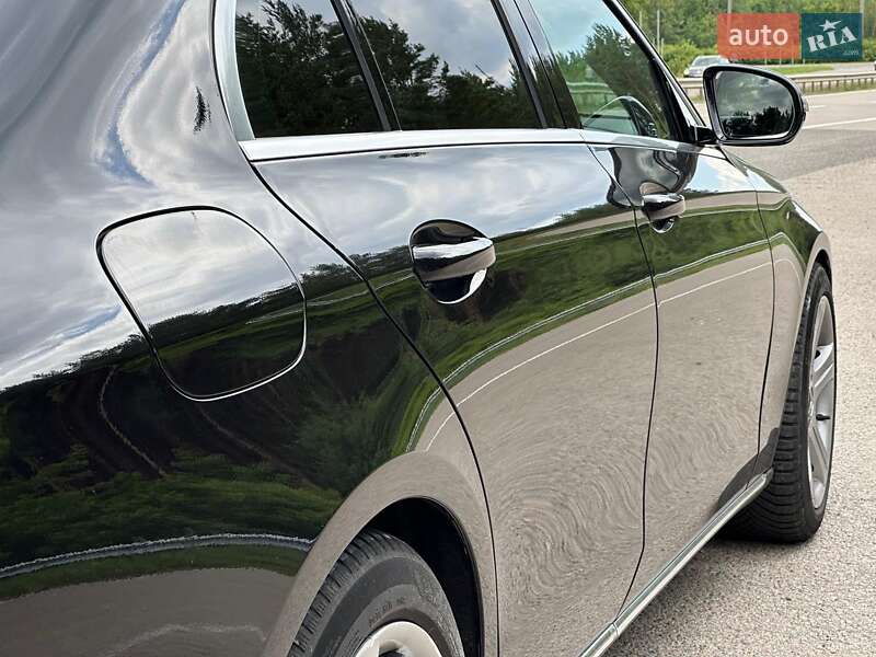 Седан Mercedes-Benz E-Class 2018 в Луцьку