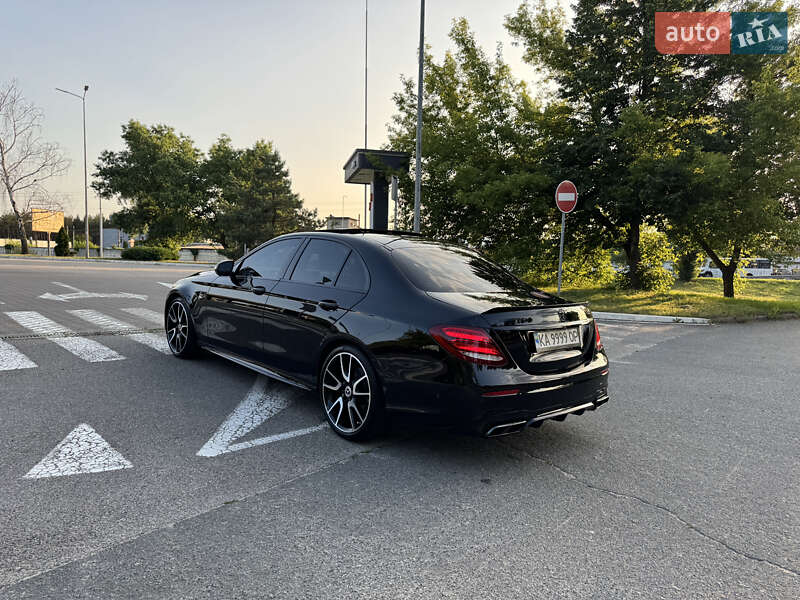 Седан Mercedes-Benz E-Class 2018 в Киеве