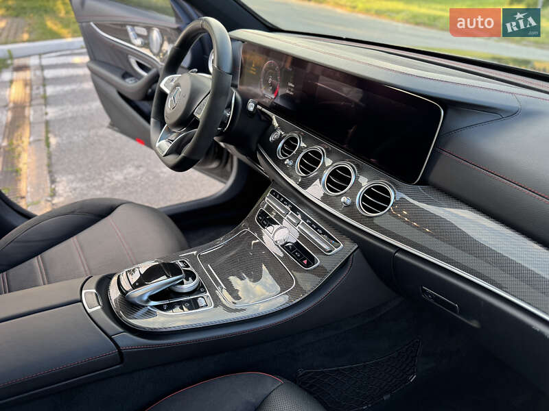 Седан Mercedes-Benz E-Class 2018 в Киеве