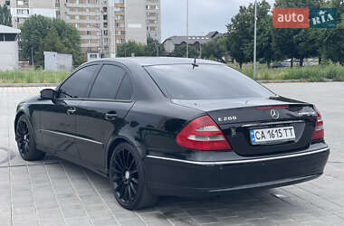 Седан Mercedes-Benz E-Class 2003 в 
