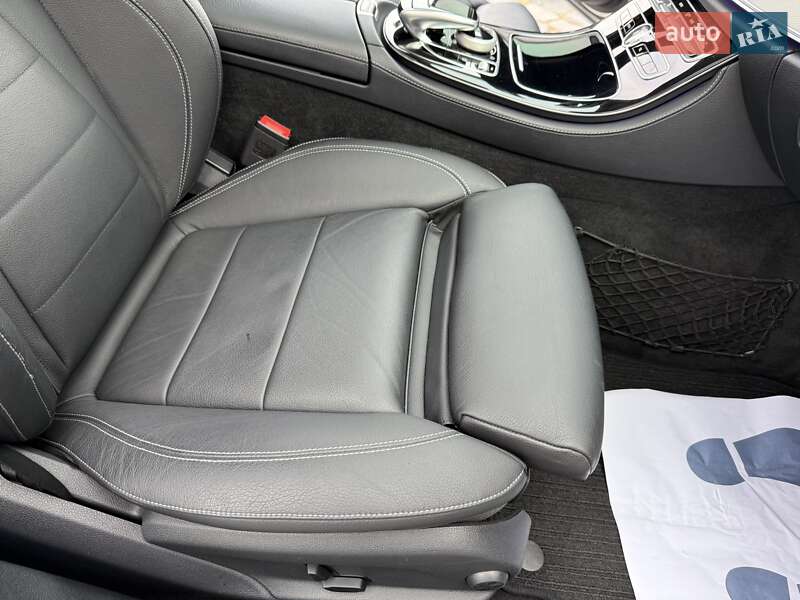 Седан Mercedes-Benz E-Class 2016 в Киеве