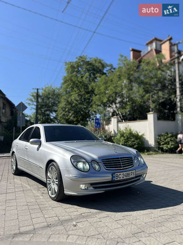 Mercedes-Benz E-Class 2004