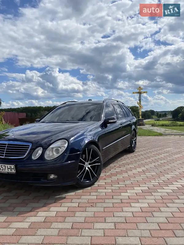 Mercedes-Benz E-Class 2005