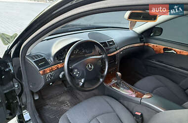Седан Mercedes-Benz E-Class 2005 в 