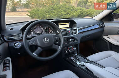 Седан Mercedes-Benz E-Class 2009 в 
