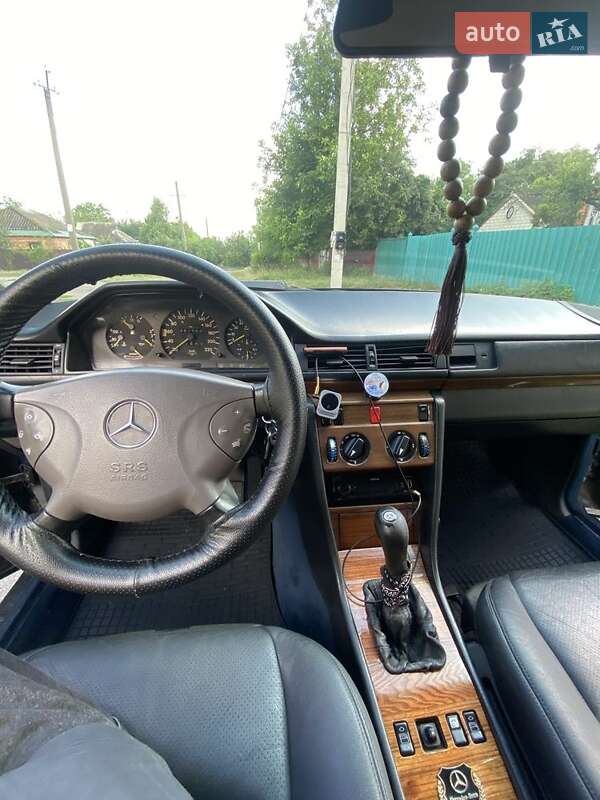 Седан Mercedes-Benz E-Class 1987 в Чугуєві фото 10 Седан Mercedes-Benz E-Class 1987 в Чугуєві
