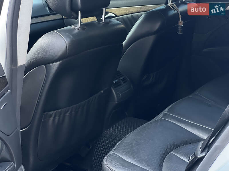 Седан Mercedes-Benz E-Class 2005 в Тернополе