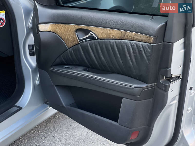 Седан Mercedes-Benz E-Class 2005 в Тернополе