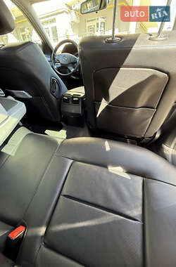 Седан Mercedes-Benz E-Class 2011 в 