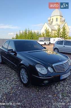 Седан Mercedes-Benz E-Class 2007 в Бучаче