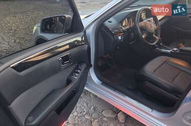 Седан Mercedes-Benz E-Class 2010 в 