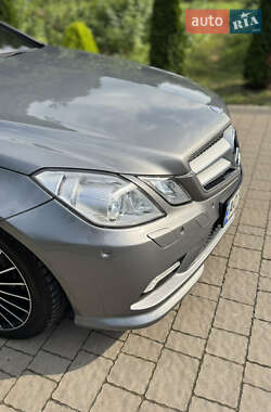Купе Mercedes-Benz E-Class 2009 в 