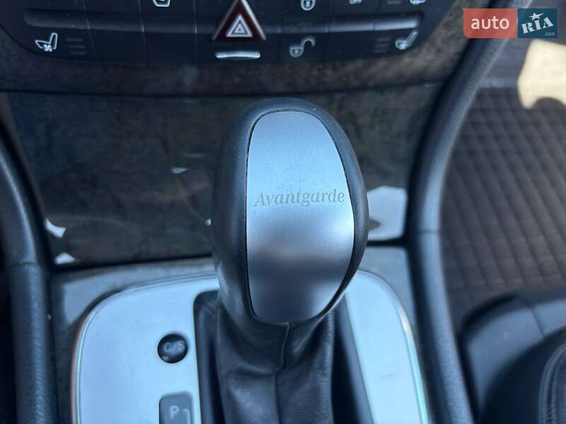 Седан Mercedes-Benz E-Class 2003 в Запорожье