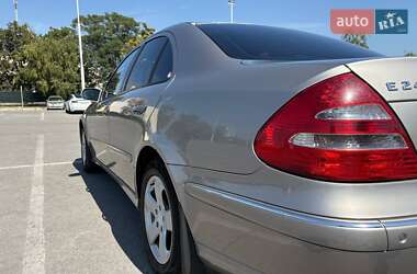 Седан Mercedes-Benz E-Class 2003 в 