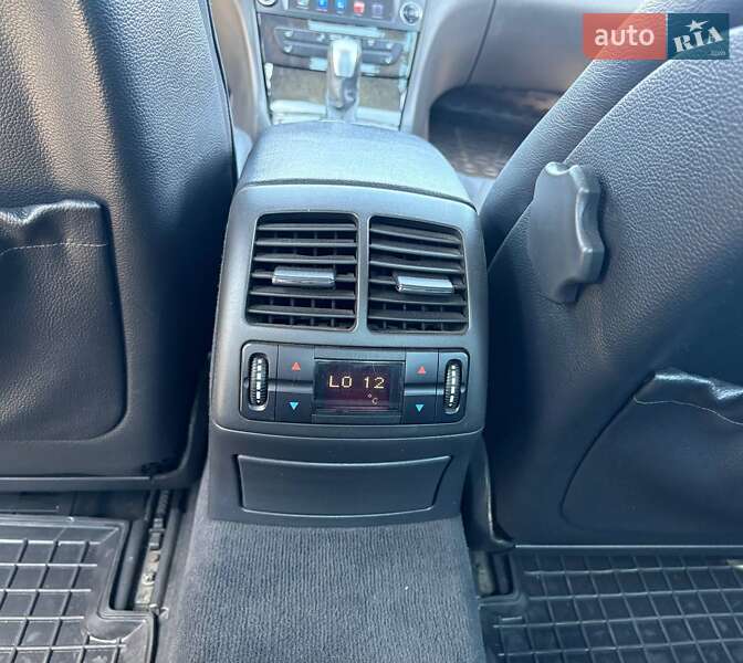 Седан Mercedes-Benz E-Class 2003 в Запорожье