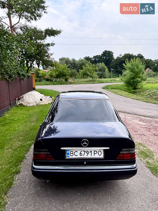 Седан Mercedes-Benz E-Class 1995 в Дублянах